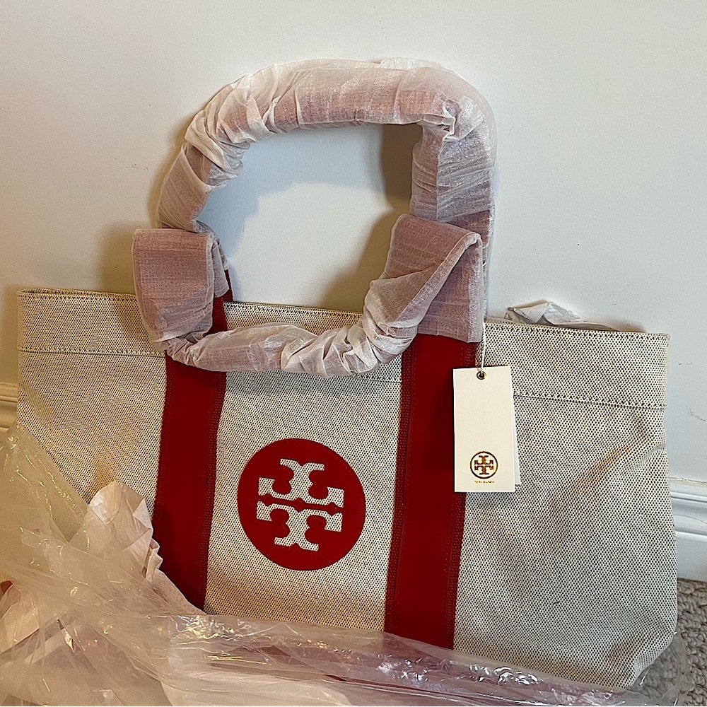 👜❣️Brand new Tory Burch Tote Bag. Never used.